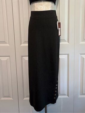 LOVE SCARLET, Charcoal Heather Gray Stretch Pencil Skirt w/Side Button Detail